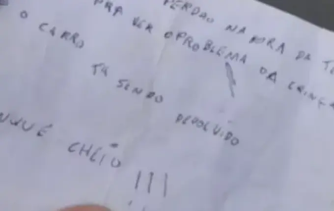 Ladrão arrependido devolve carro com bilhete: 'O crime pede perdão'