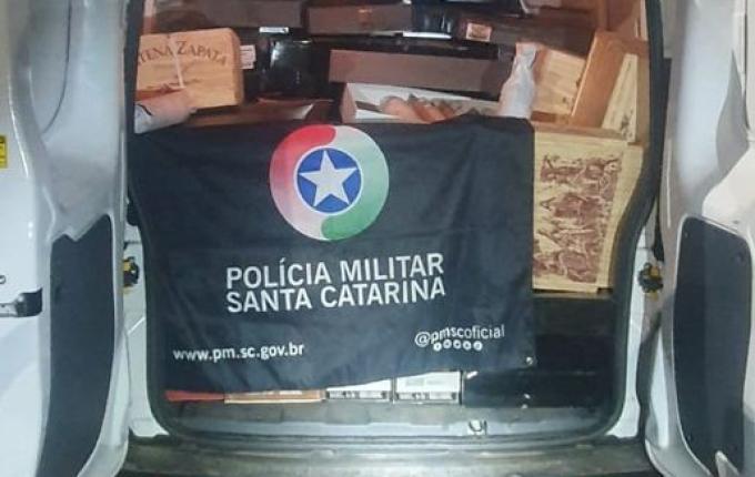 PM apreende mais de 500 garrafas de vinho argentino na BR-163 em SJCedro