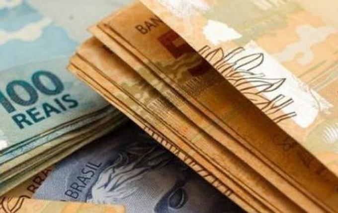 Governo de SC quer cortar auxílio-combustível da elite do funcionalismo