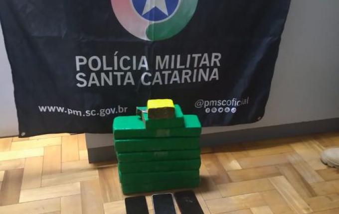 PM prende dois homens por tráfico de drogas em Dionísio Cerqueira