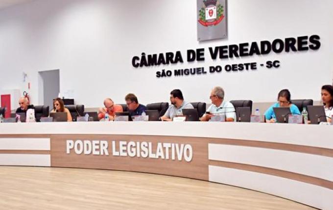 Vereadores aprovam reajuste salarial para servidores e agentes políticos de SMO