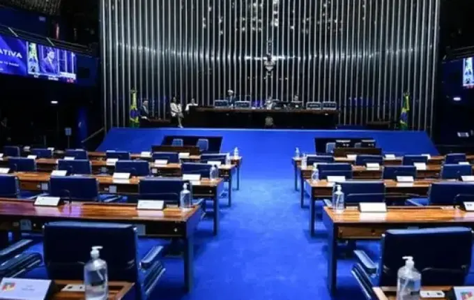 Senado aprova alteração na Lei Maria da Penha e programa de proteção às mulheres