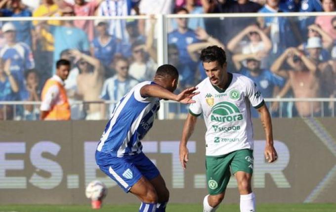 Em jogo polêmico, Avaí empata com a Chapecoense e conquista o Catarinense 2025