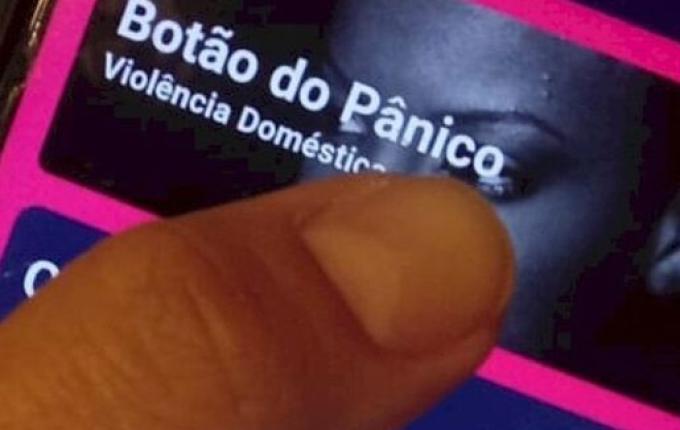 Mais de 500 mulheres vítimas de violência doméstica acionaram Botão do Pânico em SC