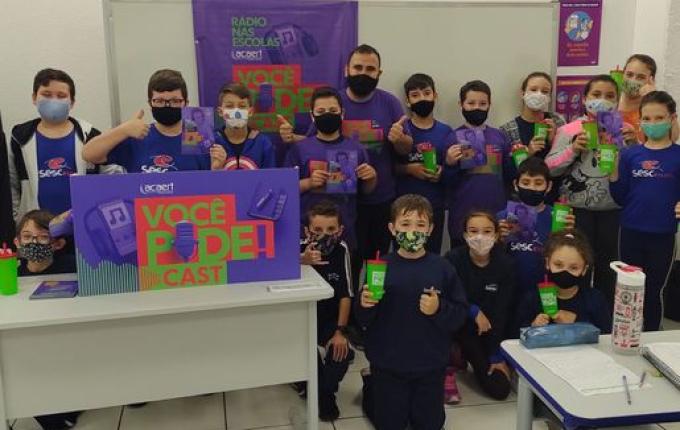 Rádio Peperi inicia ações da semana do rádio em escola de SMOeste