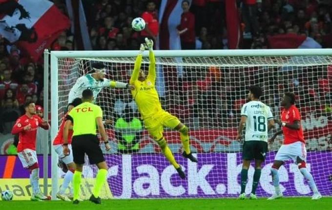 John segura empate do Inter, em jogo frustrante com o Palmeiras