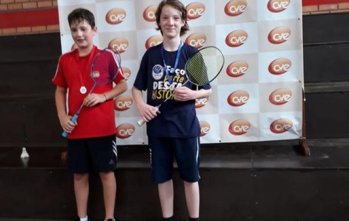 Pelo JESC 2022, Secretaria de Esportes realiza jogos de badminton