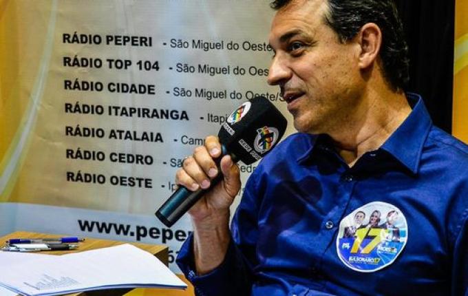 Moisés e mais 19 governadores assinam manifesto em defesa da democracia