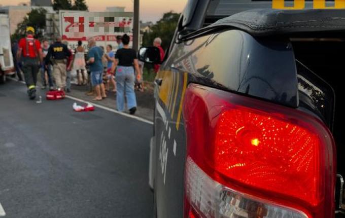 Atropelamento deixa homem gravemente ferido na Willy Barth, em SMOeste