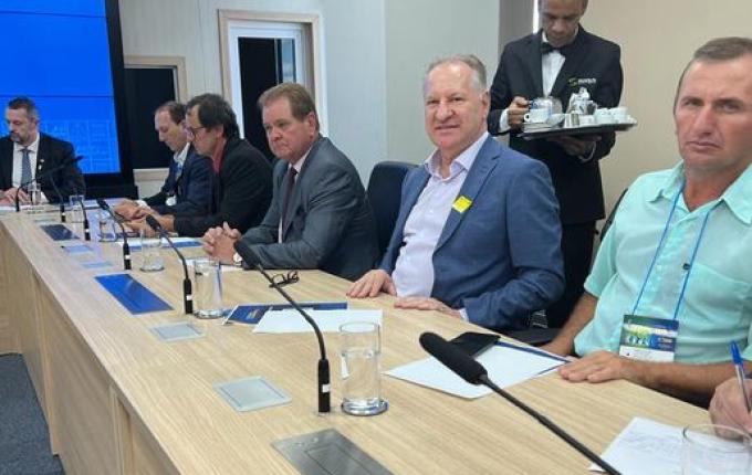 Comitiva de São Miguel do Oeste participa da Marcha dos prefeitos em Brasília