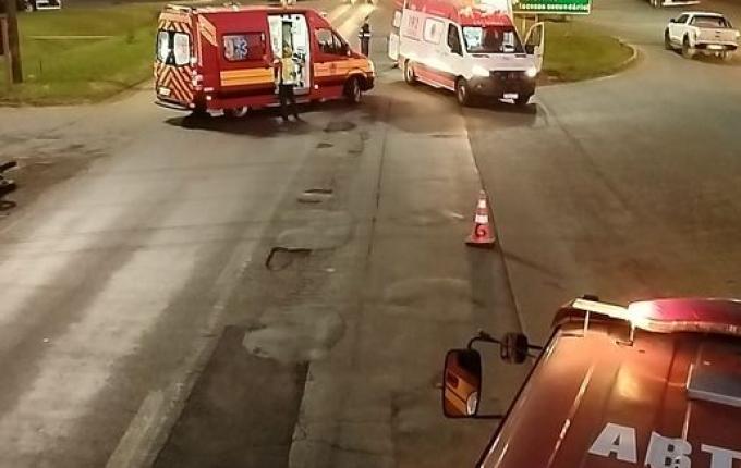 Acidente entre motocicletas deixa três feridos na BR-282