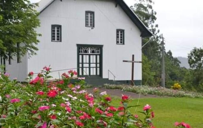 Comunidade organiza festividade alusiva aos 95 anos da primeira missa