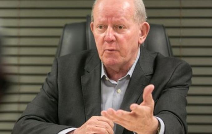 Deputado do PSDB volta a afirmar que governo precisa tirar o pé do freio em SC