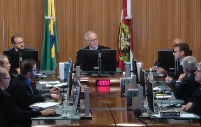 TRE-SC anula sentença que cassava prefeito e vice de Belmonte por compra de votos