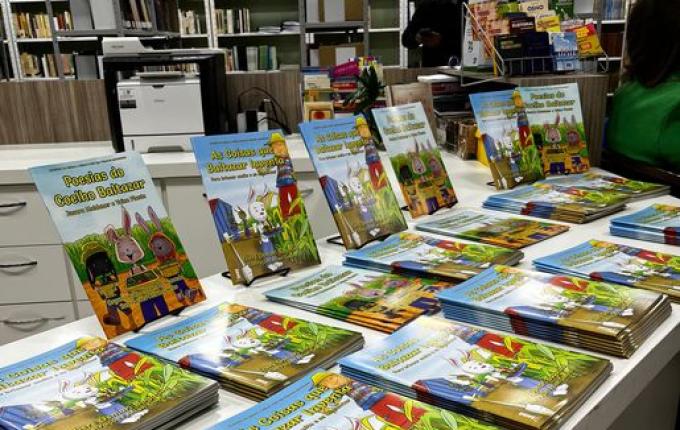 Evento reúne escritores e apresentações na Biblioteca Municipal, em SMOeste
