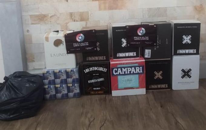 Polícia Militar Rodoviária apreende carga de bebidas em município da região