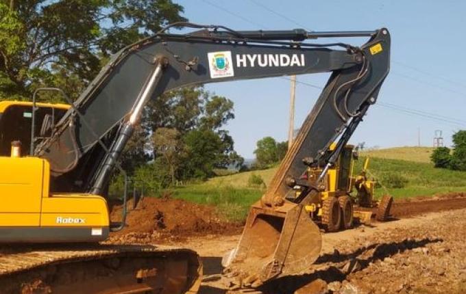 Secretaria de Obras segue ações de melhorias no interior de Barra Bonita
