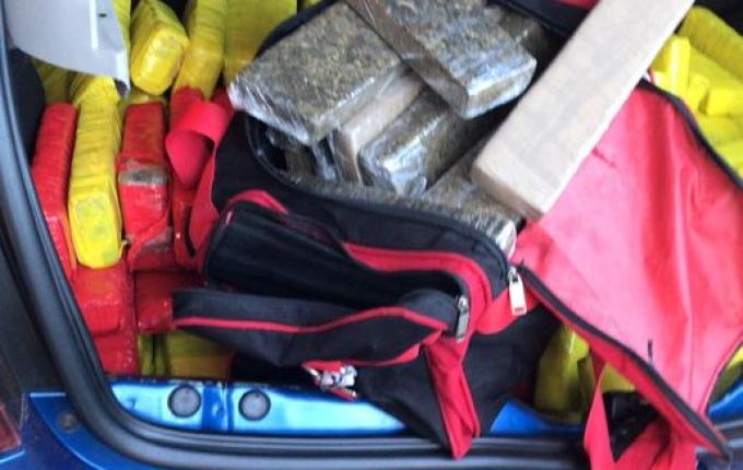 Polícia apreende carga de maconha e prende transportador em flagrante