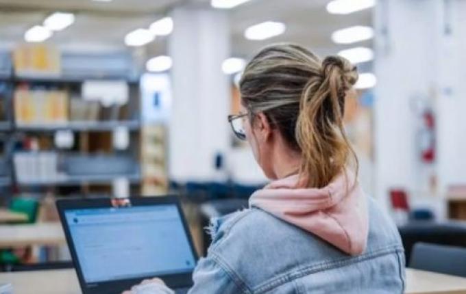 Universidade Gratuita abre inscrições para bolsas integrais em SC em 2026