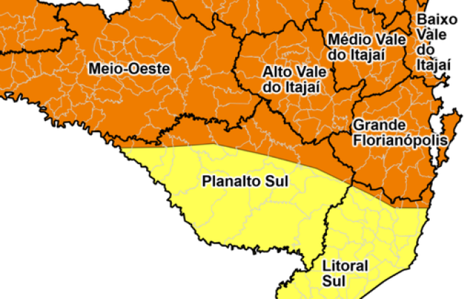 Sistema de baixa pressão traz temporais e risco de granizo em SC nesta quinta