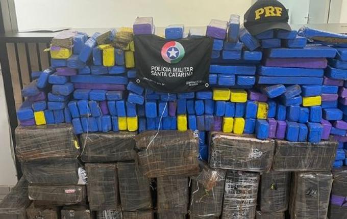 Ação conjunta entre polícias apreende 600 quilos de drogas em Anchieta; vídeo