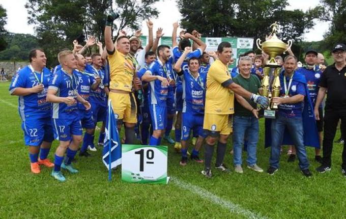 E.C. Cruzeiro da Linha Waldemar vence o Campeonato Comunitário