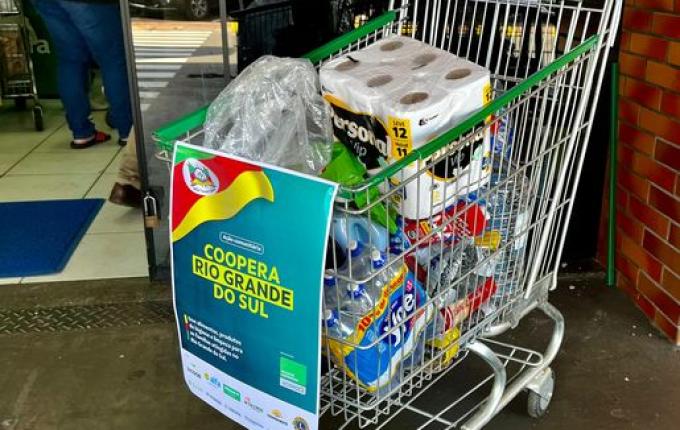 Ação em São Miguel do Oeste coleta donativos para famílias atingidas no RS