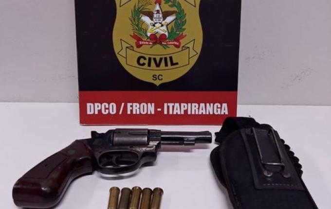 Polícia prende homem e apreende arma de fogo em Itapiranga