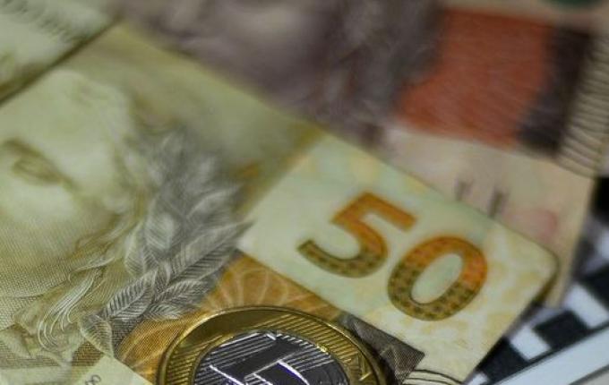 Auxílio Brasil de 2023 deverá ser de R$ 400 e não de R$ 600 afirma governo
