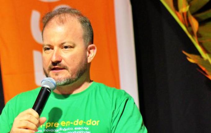 Happy Hour da Acismo reúne cerca de 500 pessoas em SMOeste