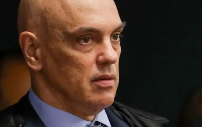 Moraes afasta servidores da Receita por acesso ilegal a dados sigilosos STF