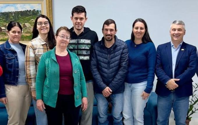 Prefeito de SMO adia programa de atendimento ao público por causa de viagem oficial