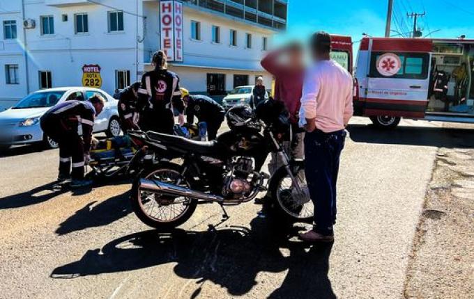 Colisão entre motos deixa feridos na Willy Barth; vídeo