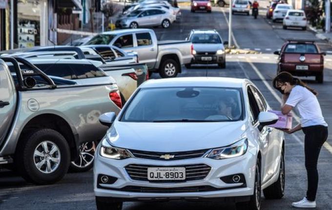 VÍDEO: Voluntários realizam Pedágio Solidário em prol de Sofia Helena