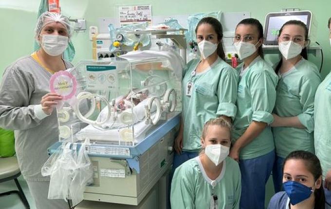 Maternidade do Hospital Regional de Xanxerê comemora “mesversário” de prematuras da região