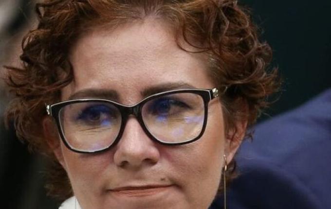 STF forma maioria para manter condenação de deputada Carla Zambelli