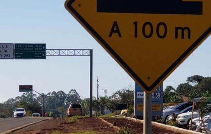 Colisão traseira é registrada em lombada próxima ao trevo de Iporã do Oeste