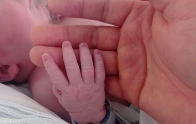 Bebê consegue UTI após quase uma semana e 11 aguardam leitos em SC