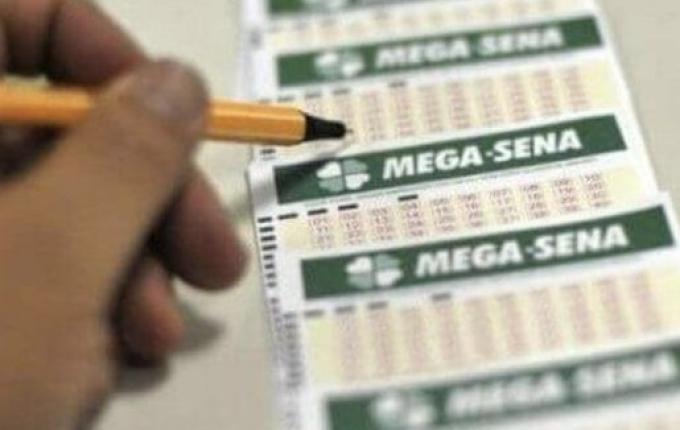 Ninguém acerta as seis dezenas na Mega-Sena nesse sábado