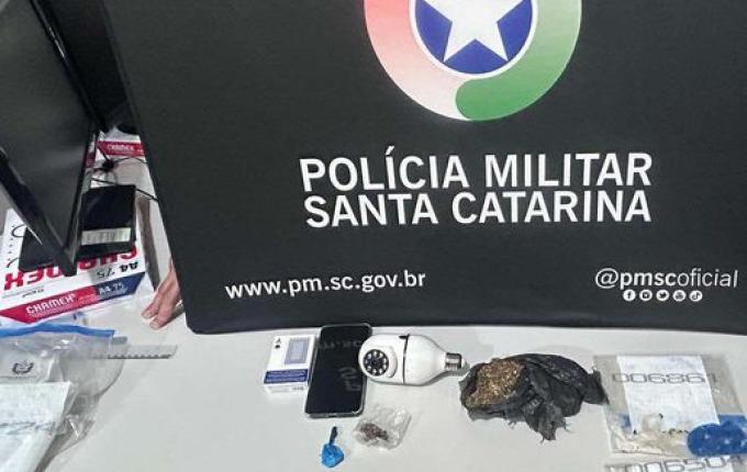 PM prende duas pessoas por tráfico de drogas e associação para o tráfico em SMOeste