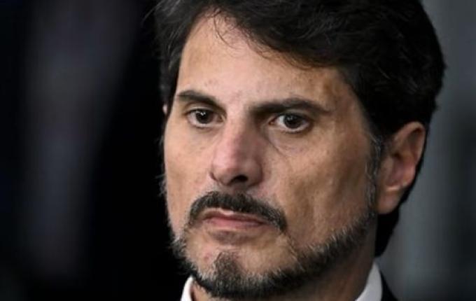 Marcos do Val é alvo de operação da Polícia Federal e passa a usar tornozeleira eletrônica