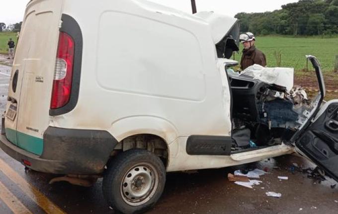 Veículo da Casan se envolve em acidente com morte em Campo Erê