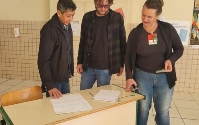 Eleições em Campo Erê iniciam de forma tranquila neste domingo