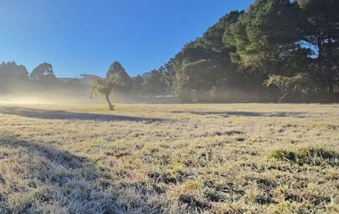 Neve e chuva congelada devem marcar final da semana após dias de calor em SC