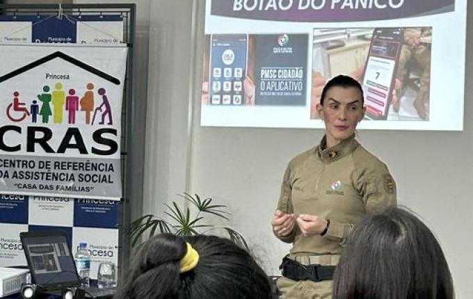 Princesa promove palestra sobre violência contra a mulher dentro da campanha Agosto Lilás