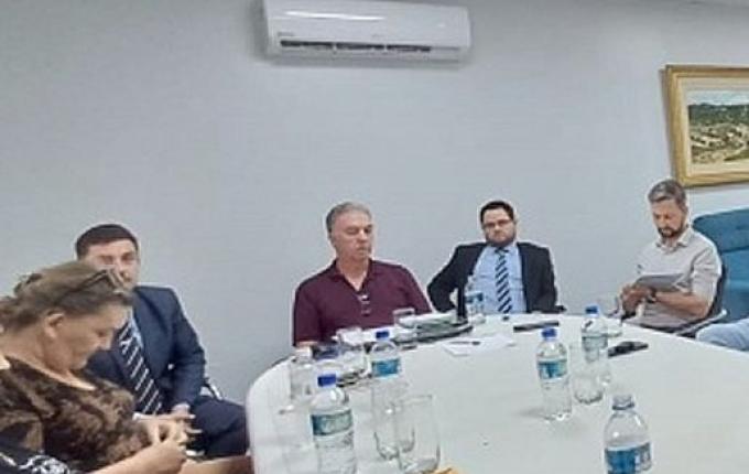 Ong Amigo Bicho se reúne com administração, mas mantem suspensão dos atendimentos