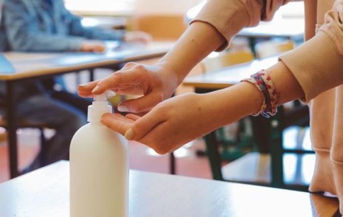 Escola de Barra Bonita suspende aulas após casos de Covid-19 em alunos