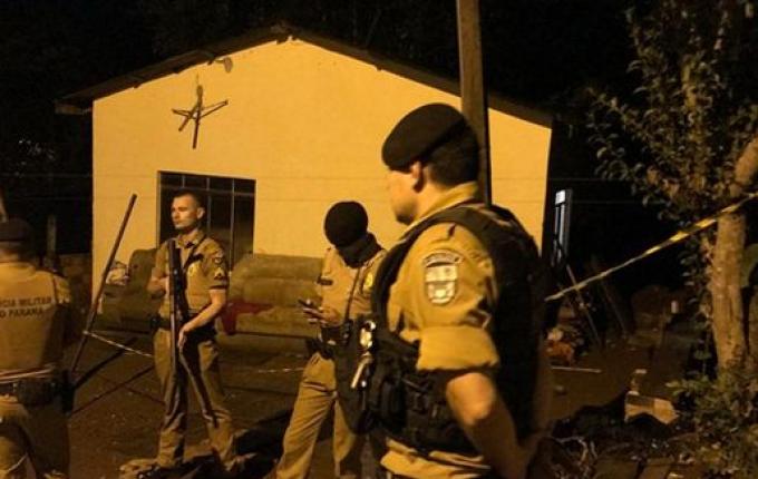 Mulher mata marido a facadas no Paraná