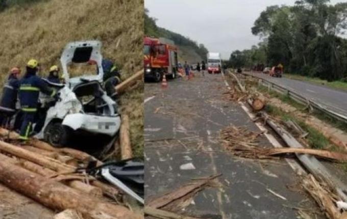 Quatro pessoas morrem após carro ser atingido por carga de toras