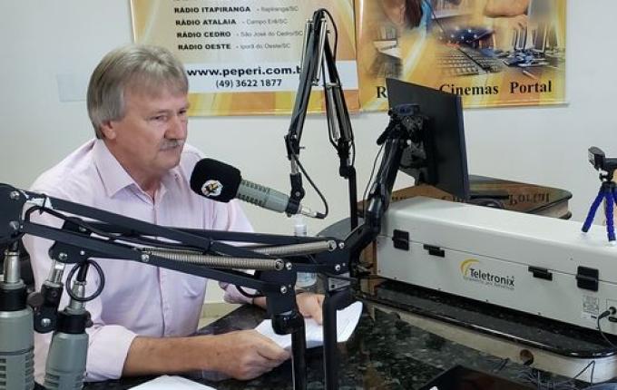 Rádio Oeste recebe lideranças para avaliação do ano e projeções para 2023